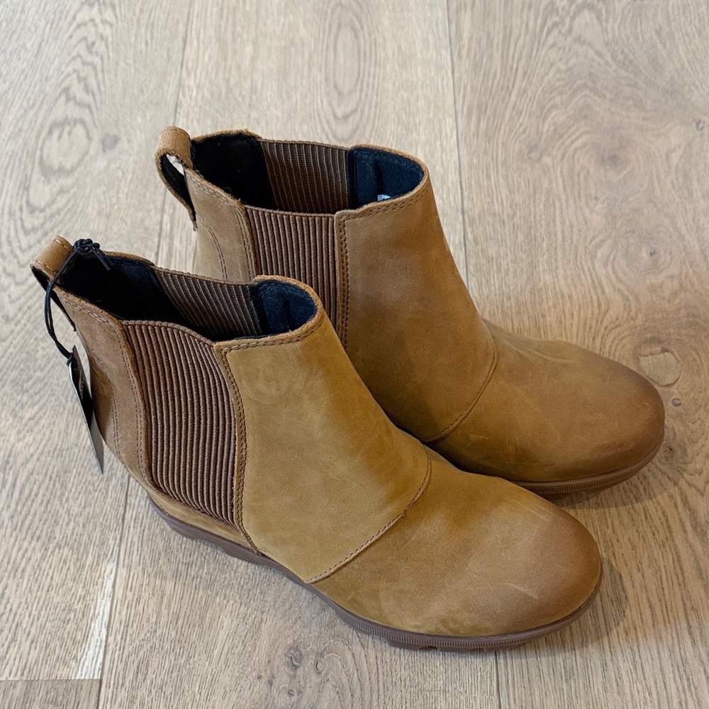 Sorel Tan Ankle Boots